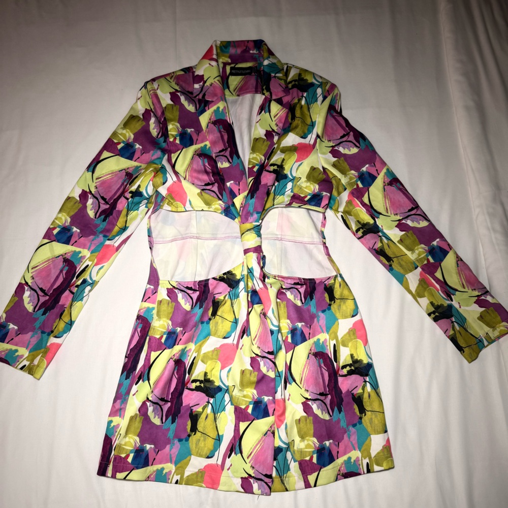Pretty little thing Colorful cut out Sides Long Sleeve Dress size 8 women's